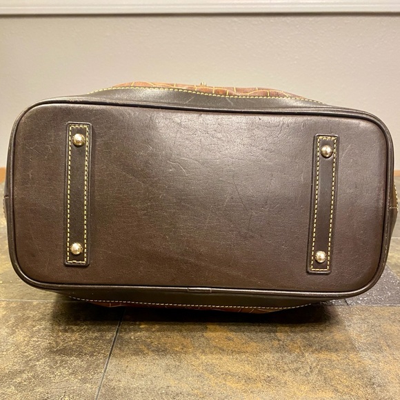 DOONEY & BOURKE Croc Embossed Brown Leather Logo Lock Hobo Shoulder Bag - Picture 4 of 15